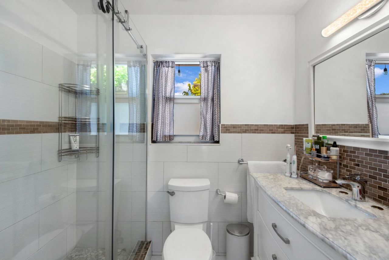 220 SE 2nd Avenue, Pompano Beach, FL 33060 Photo