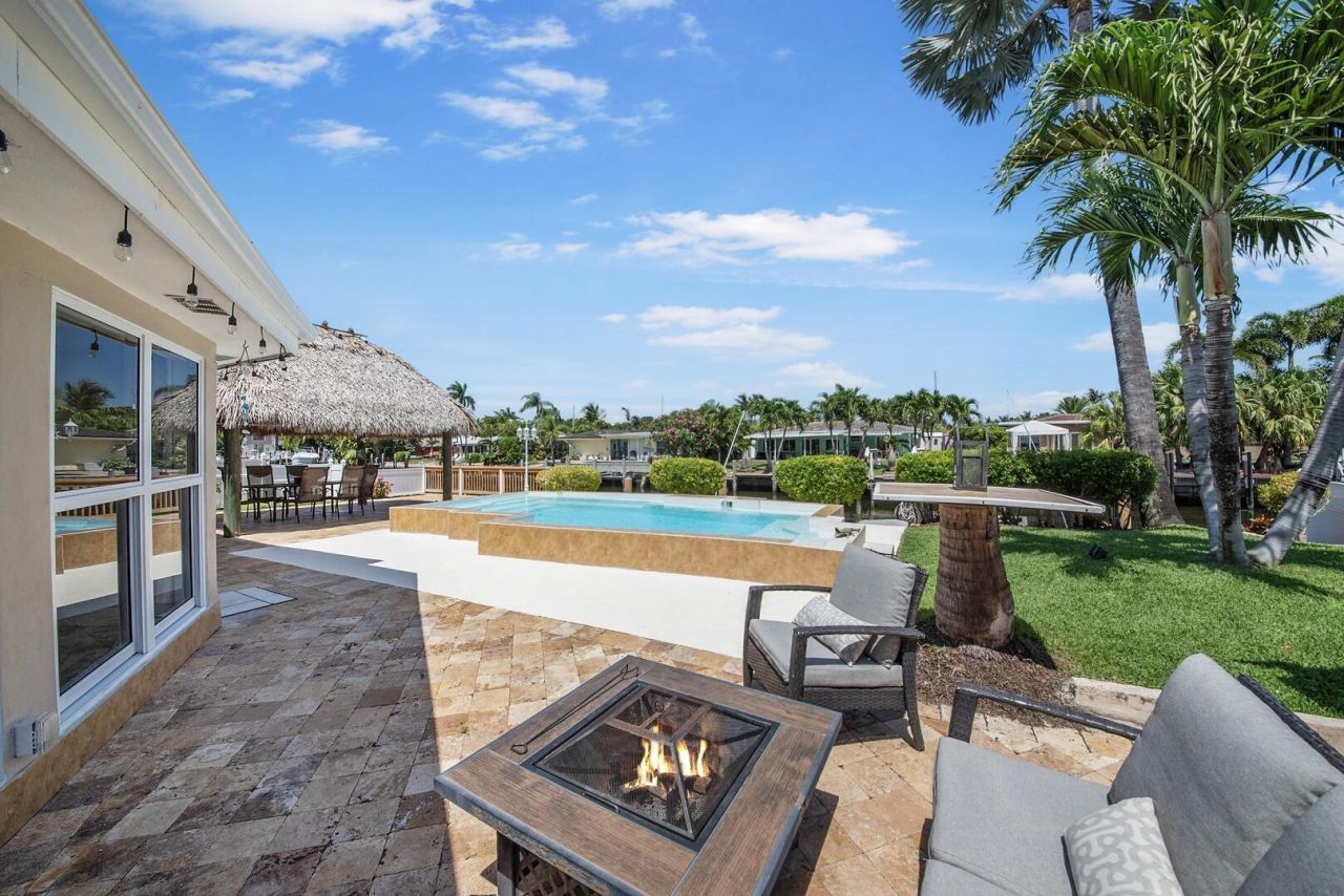 220 SE 2nd Avenue, Pompano Beach, FL 33060 Photo