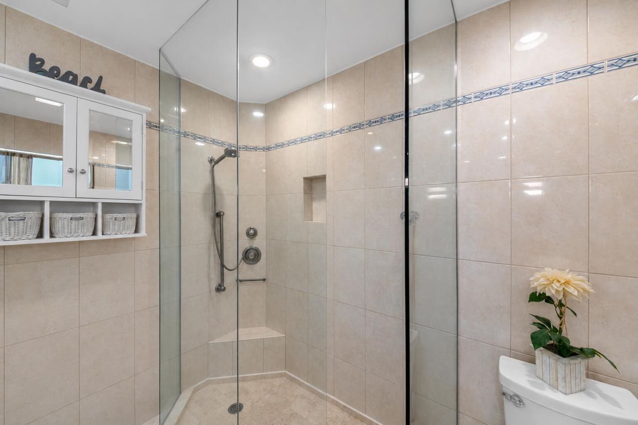 220 SE 2nd Avenue, Pompano Beach, FL 33060 Photo