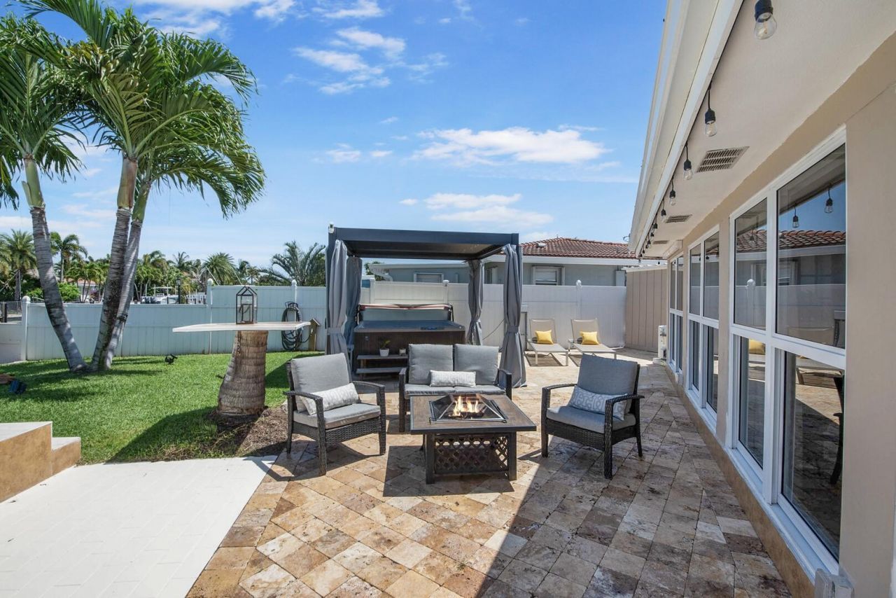 220 SE 2nd Avenue, Pompano Beach, FL 33060 Photo