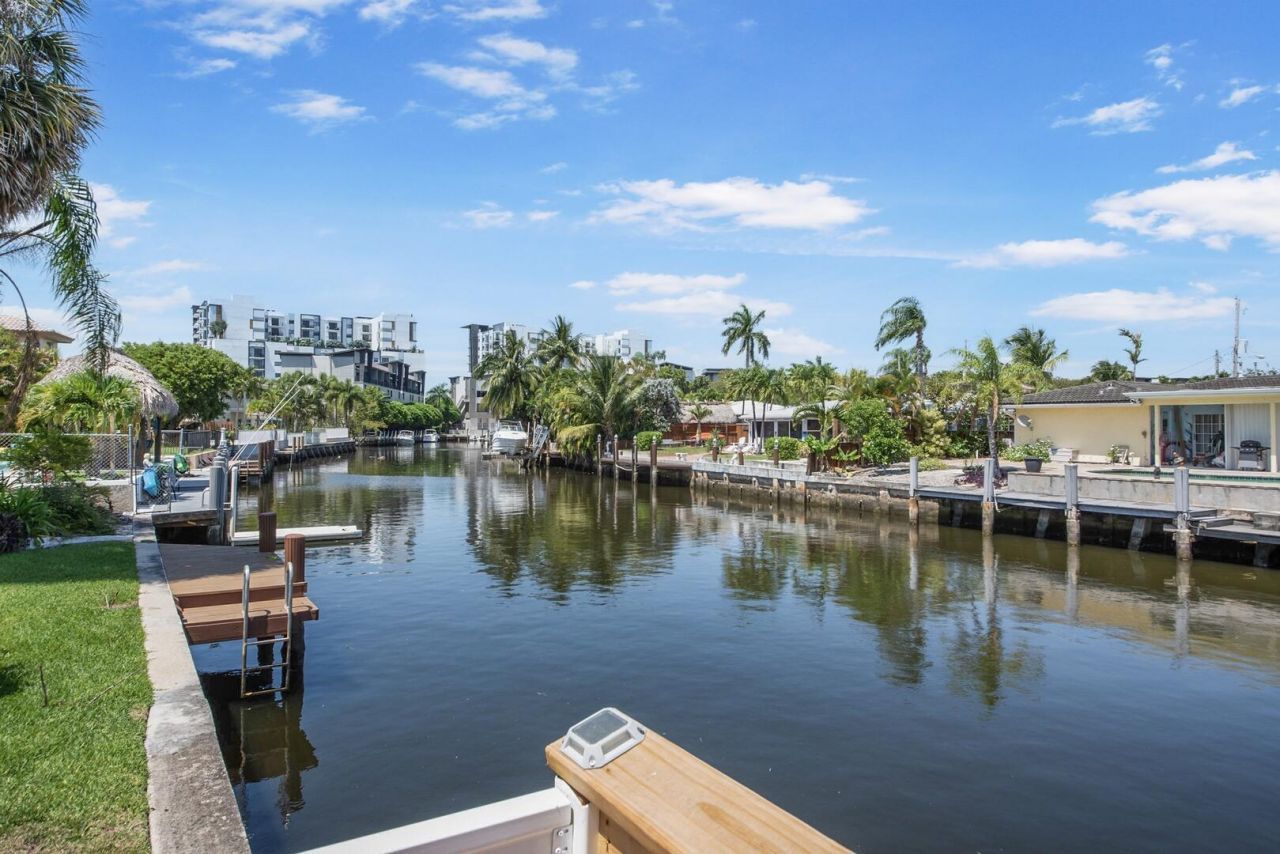 220 SE 2nd Avenue, Pompano Beach, FL 33060 Photo