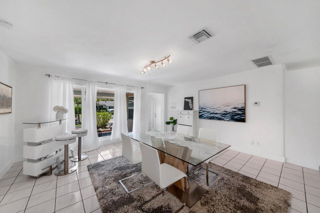 220 SE 2nd Avenue, Pompano Beach, FL 33060 Photo