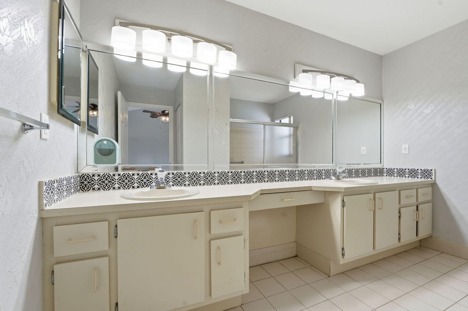 9284 Laurel Green Drive, Boynton Beach, FL 33437 Photo