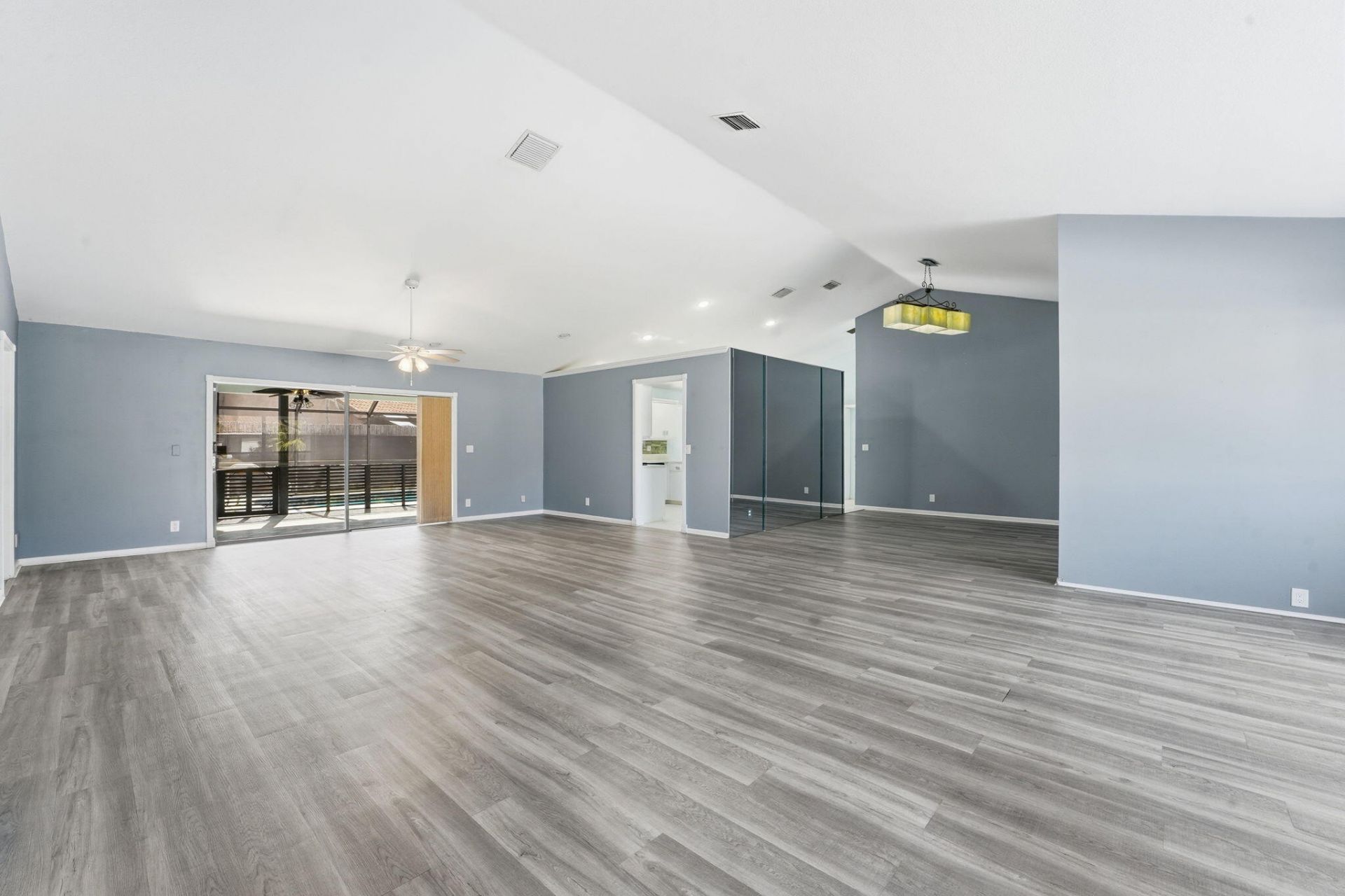 9284 Laurel Green Drive, Boynton Beach, FL 33437 Photo