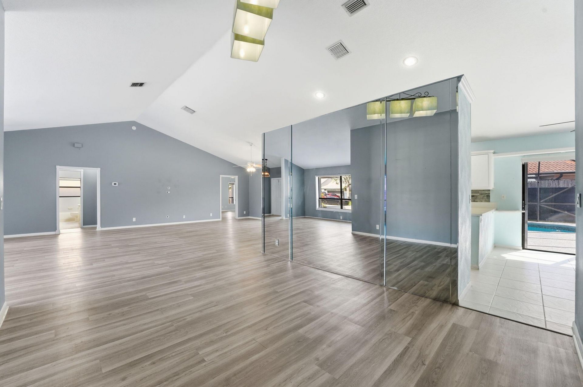 9284 Laurel Green Drive, Boynton Beach, FL 33437 Photo