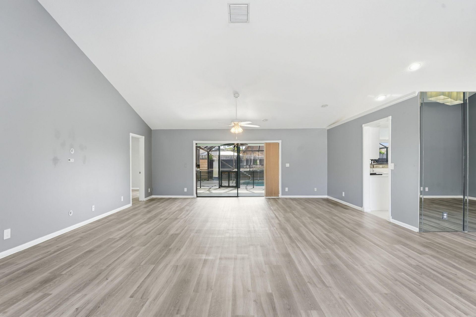 9284 Laurel Green Drive, Boynton Beach, FL 33437 Photo