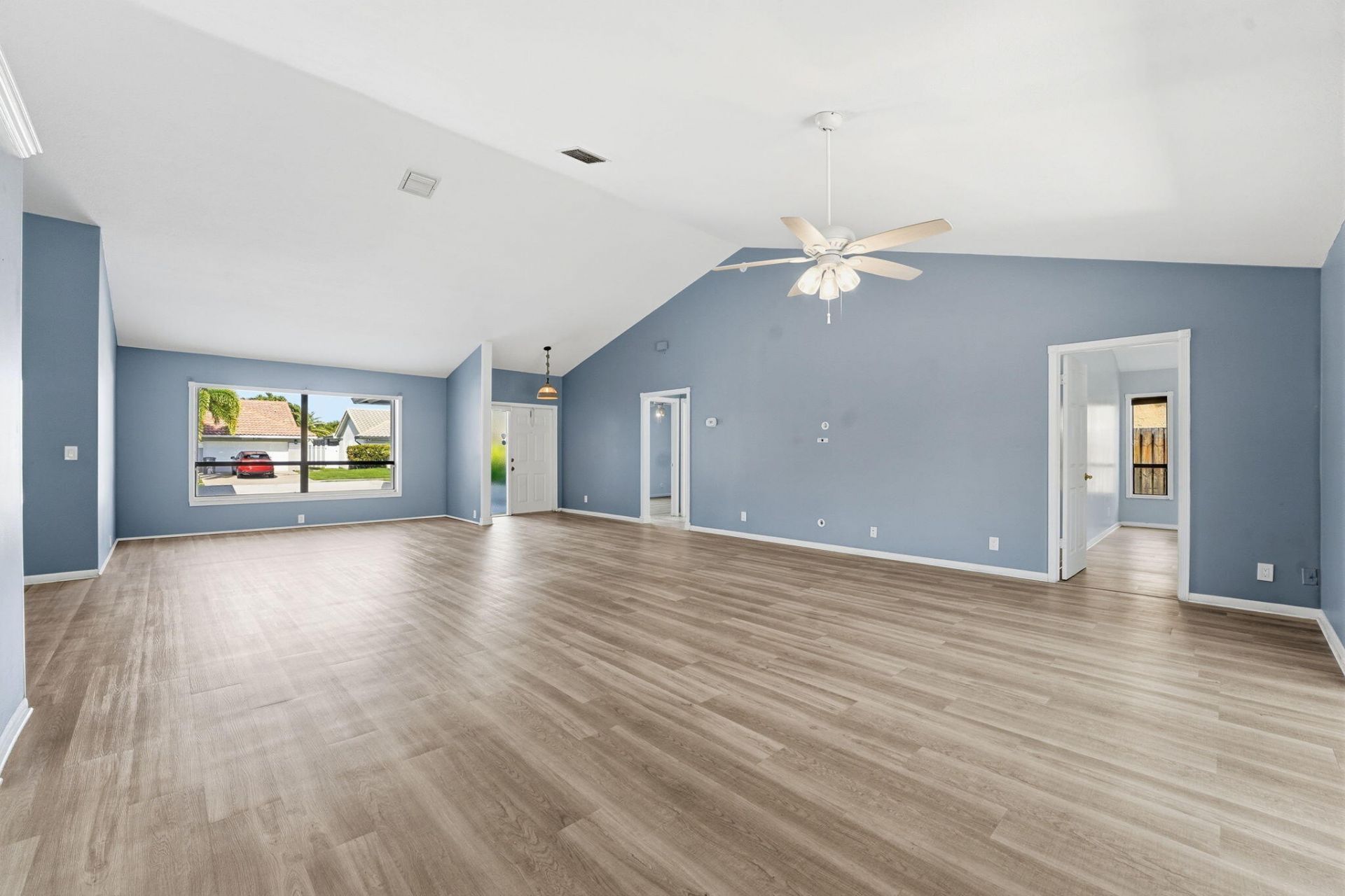 9284 Laurel Green Drive, Boynton Beach, FL 33437 Photo