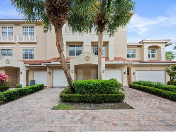 5102 Artesa Way W, Palm Beach Gardens, FL 33418