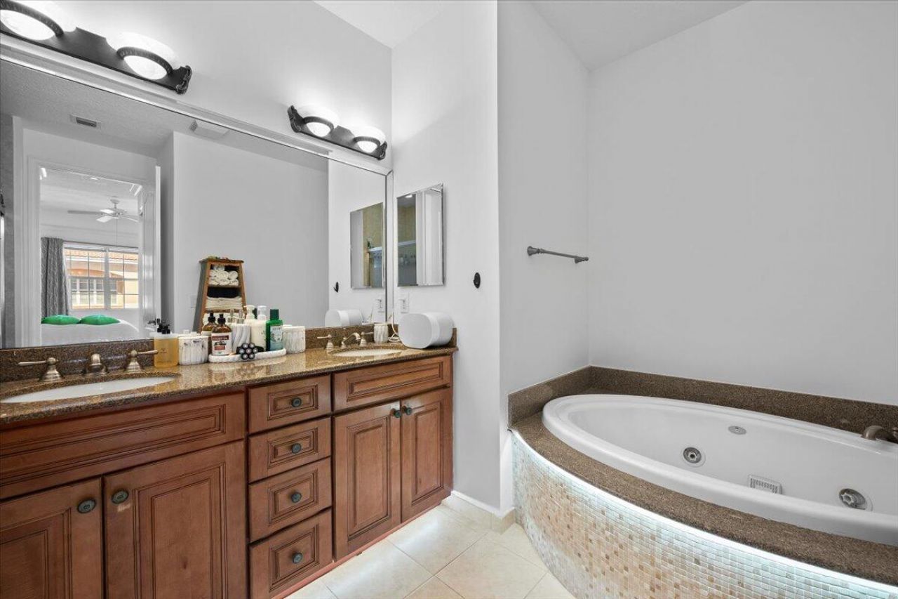 5102 Artesa Way W, Palm Beach Gardens, FL 33418 Photo