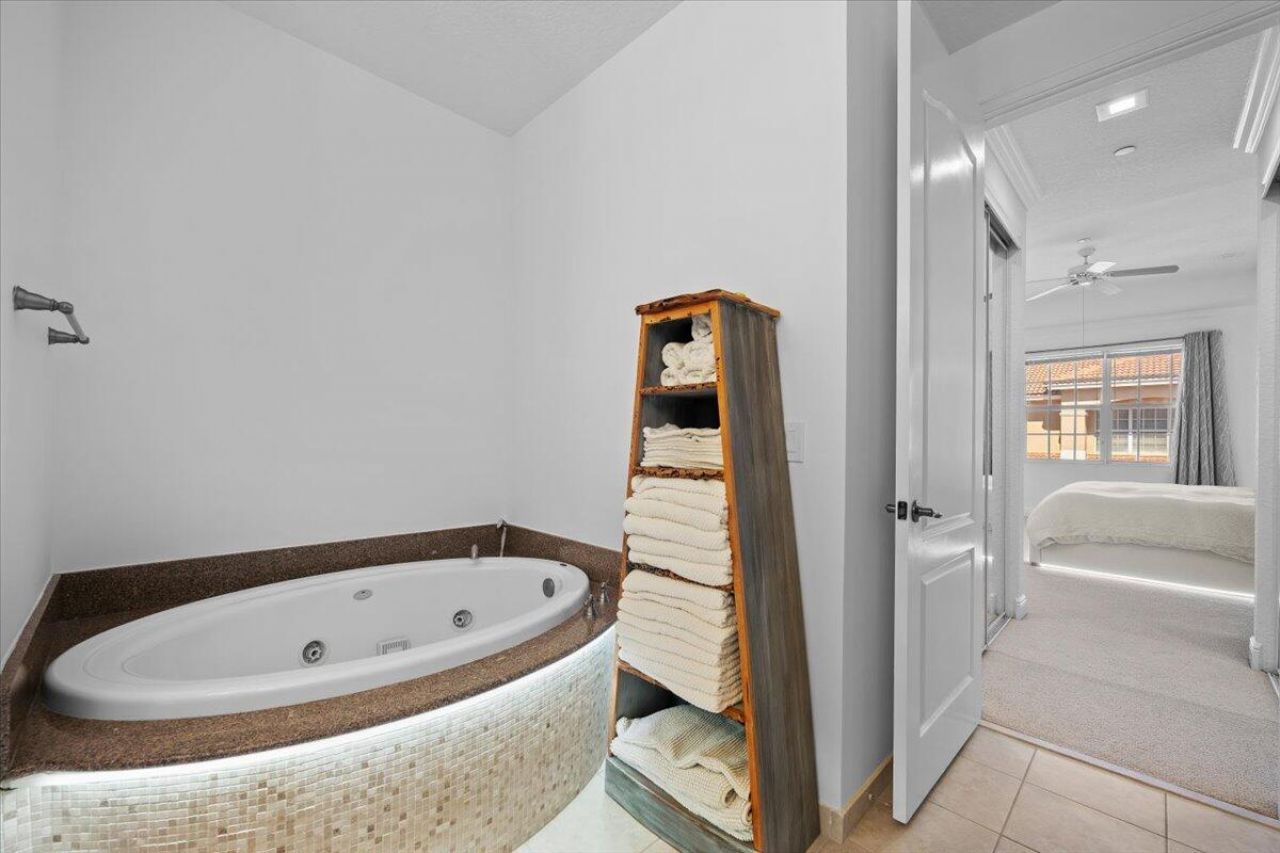5102 Artesa Way W, Palm Beach Gardens, FL 33418 Photo