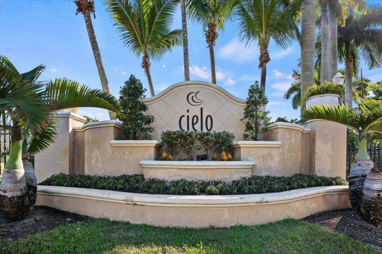5102 Artesa Way W, Palm Beach Gardens, FL 33418 Photo