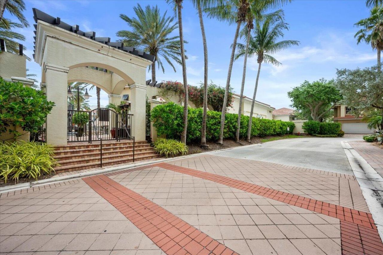 5102 Artesa Way W, Palm Beach Gardens, FL 33418 Photo