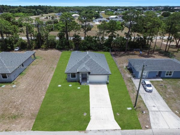 6007 Kumquat Cir, La Belle, FL 33935