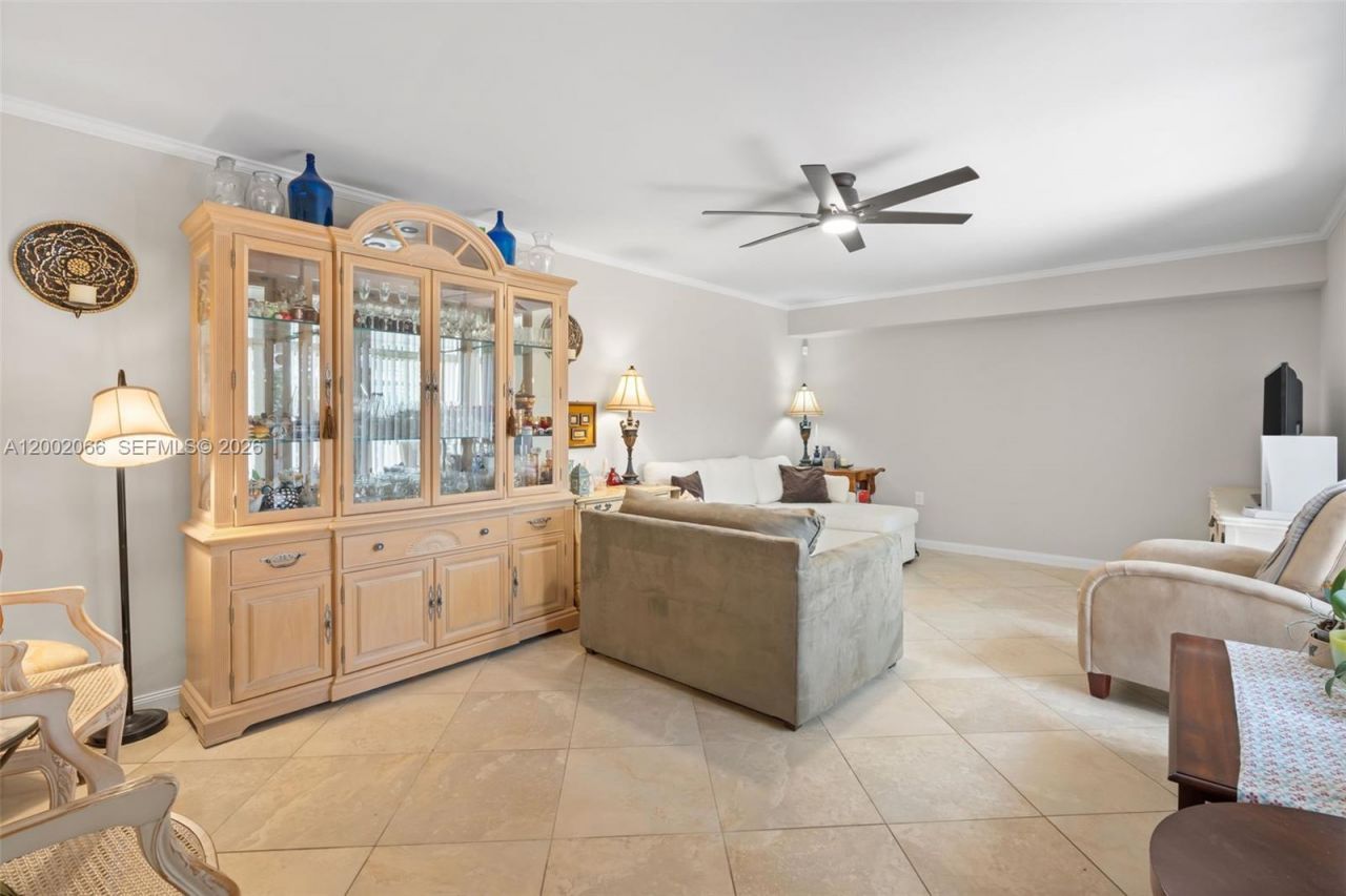 7124 71st Way, West Palm Beach, FL 33407 Photo