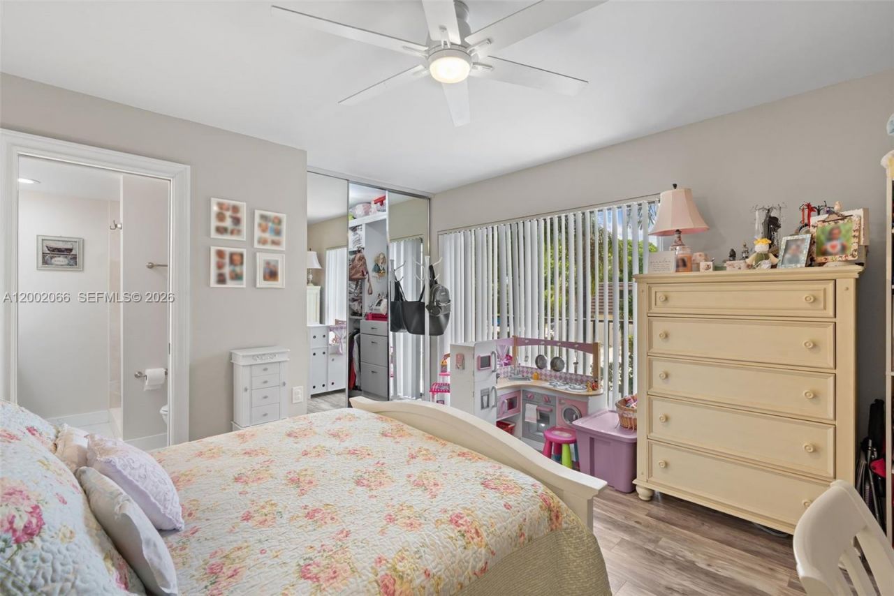 7124 71st Way , West Palm Beach, FL 33407 Photo