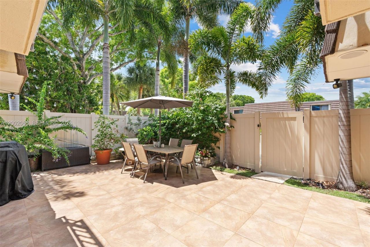 7124 71st Way, West Palm Beach, FL 33407 Photo