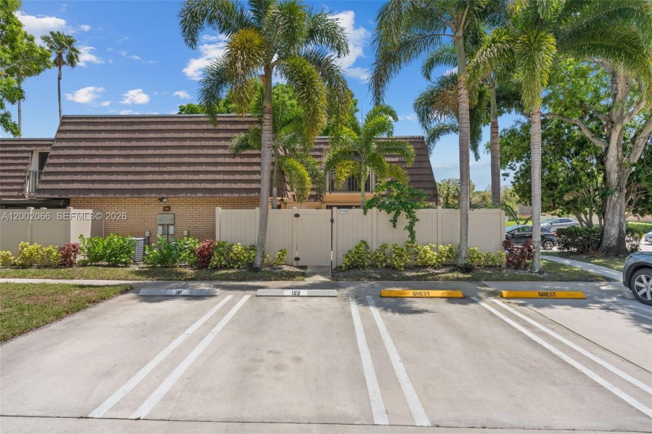 7124 71st Way, West Palm Beach, FL 33407 Photo