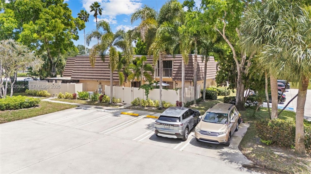 7124 71st Way, West Palm Beach, FL 33407 Photo