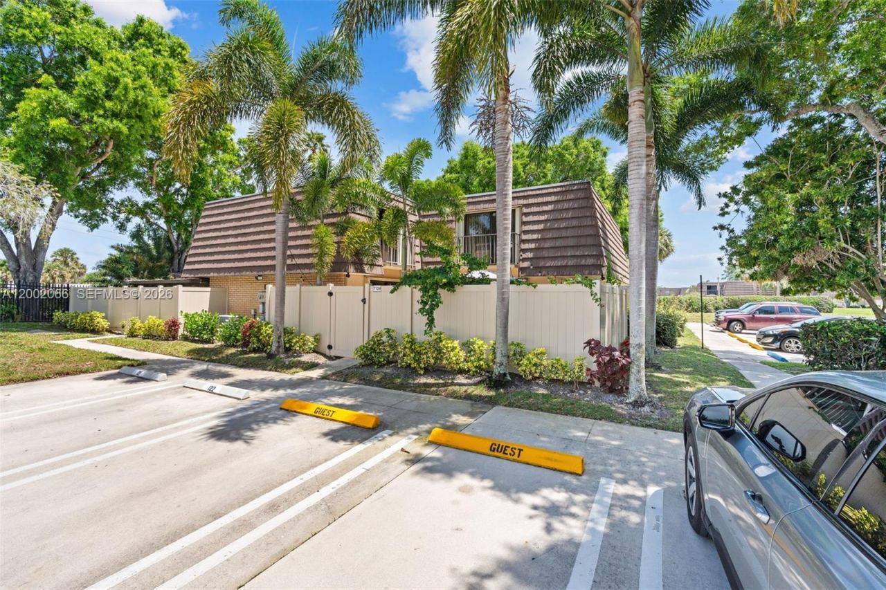 7124 71st Way, West Palm Beach, FL 33407 Photo