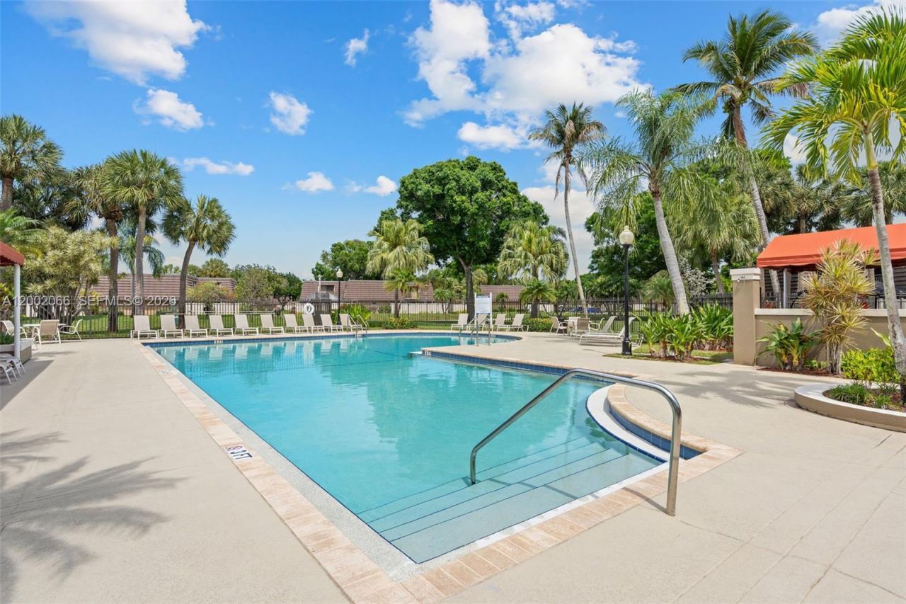 7124 71st Way , West Palm Beach, FL 33407 Photo