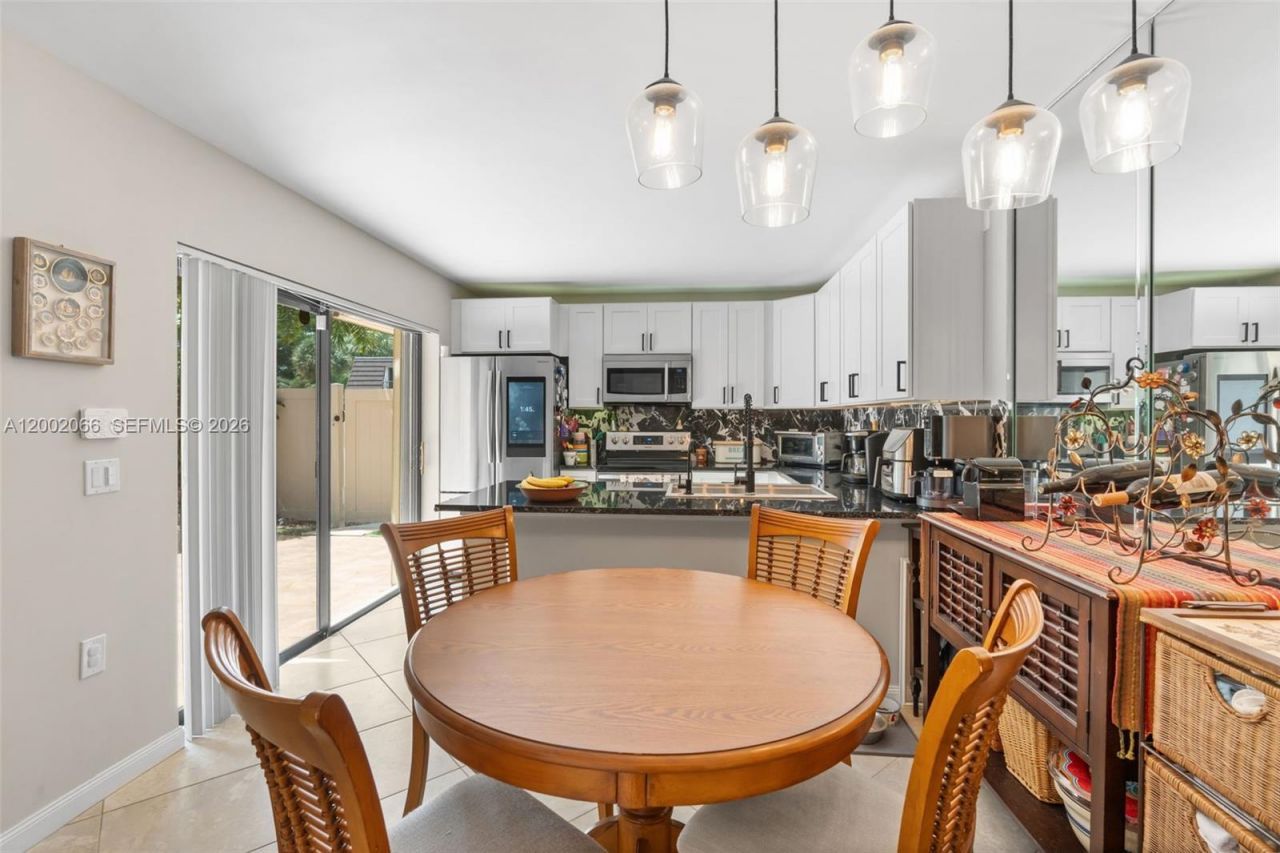 7124 71st Way , West Palm Beach, FL 33407 Photo