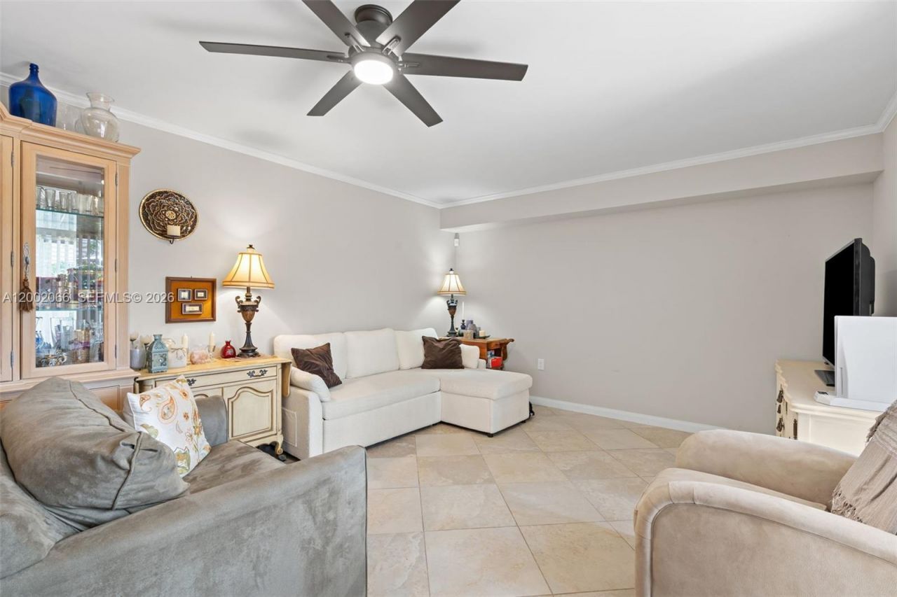 7124 71st Way, West Palm Beach, FL 33407 Photo