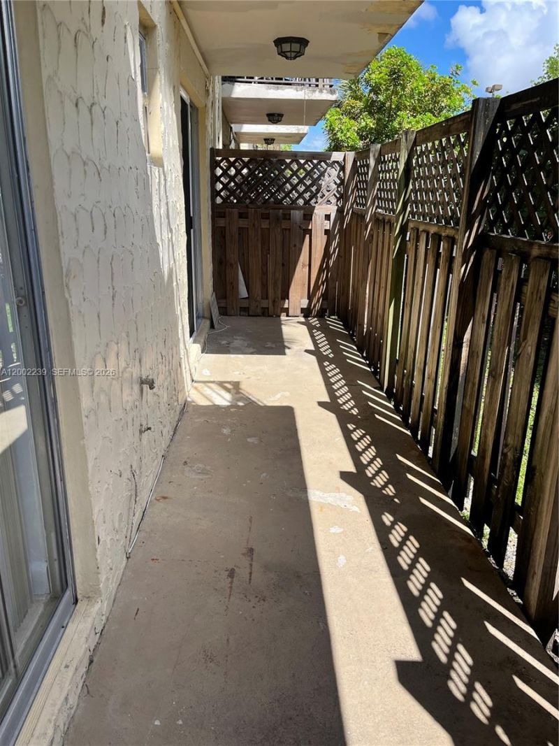8650 SW 109th Ave, Unit 3-111, Miami, FL 33173 Photo