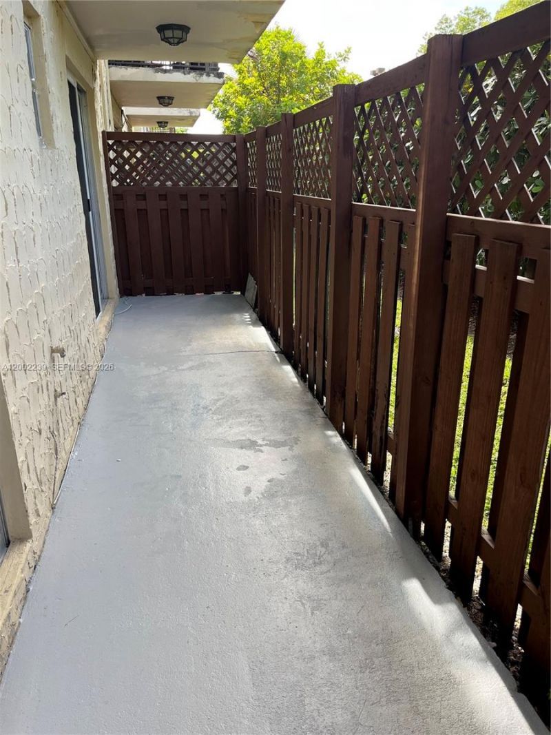 8650 SW 109th Ave, Unit 3-111, Miami, FL 33173 Photo