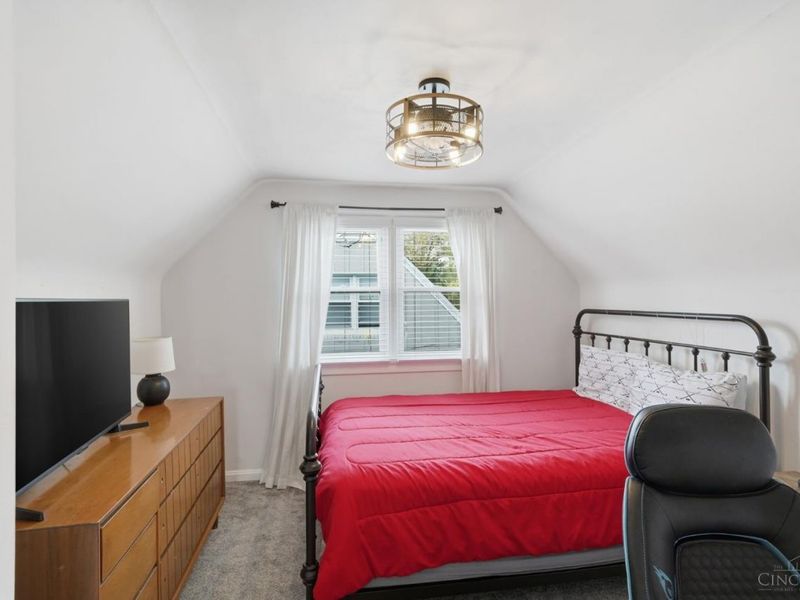 1244 Bondick Court, Cincinnati, OH 45230 Photo 8