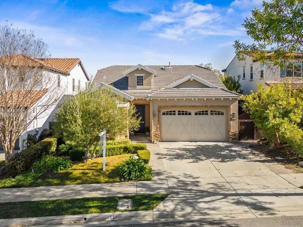 7114 Sitio Destino, Carlsbad, CA 92009