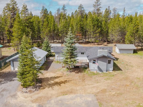 52643 Center Drive, La Pine, OR 97739
