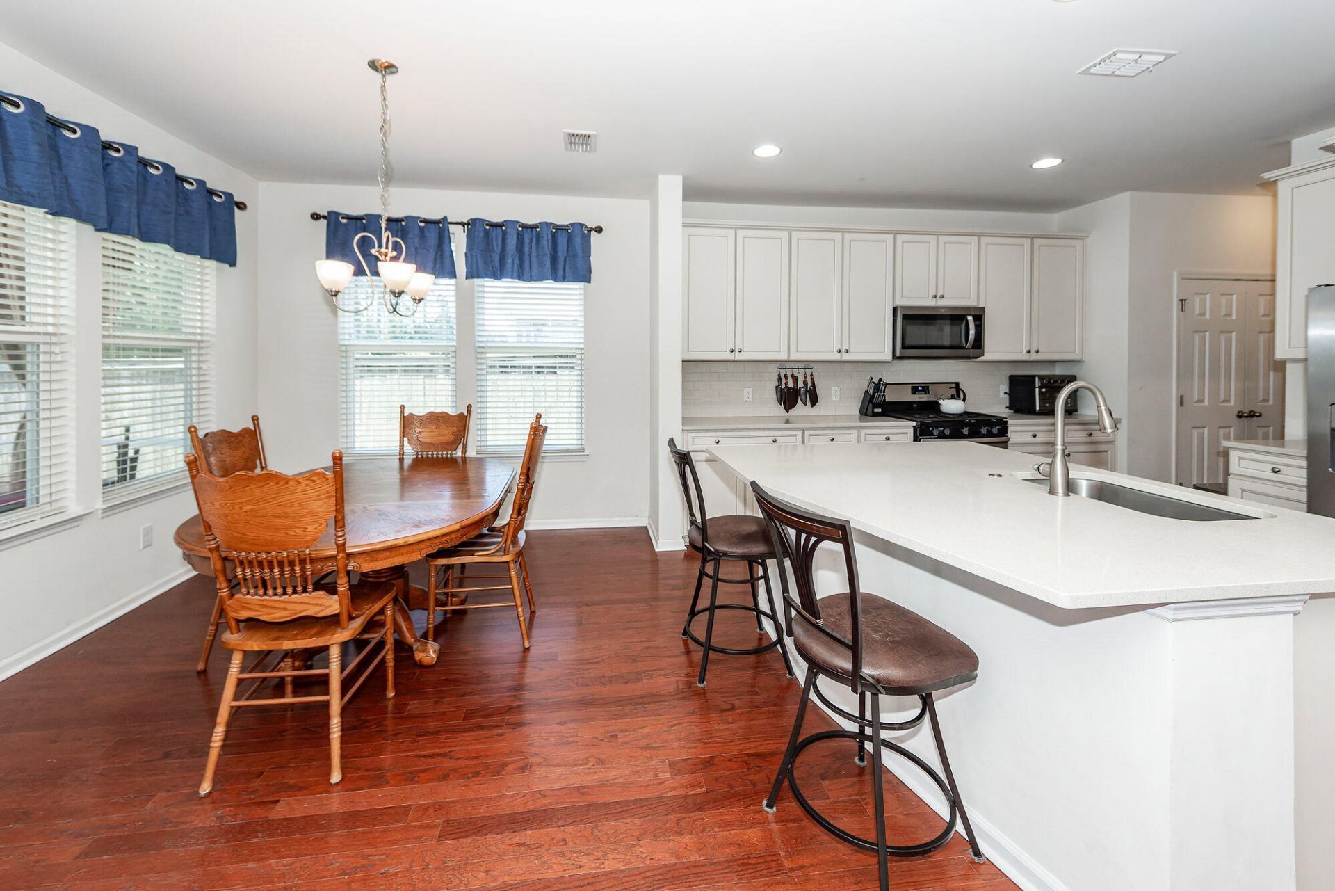 456 Northern Red Oak Drive Photo 10