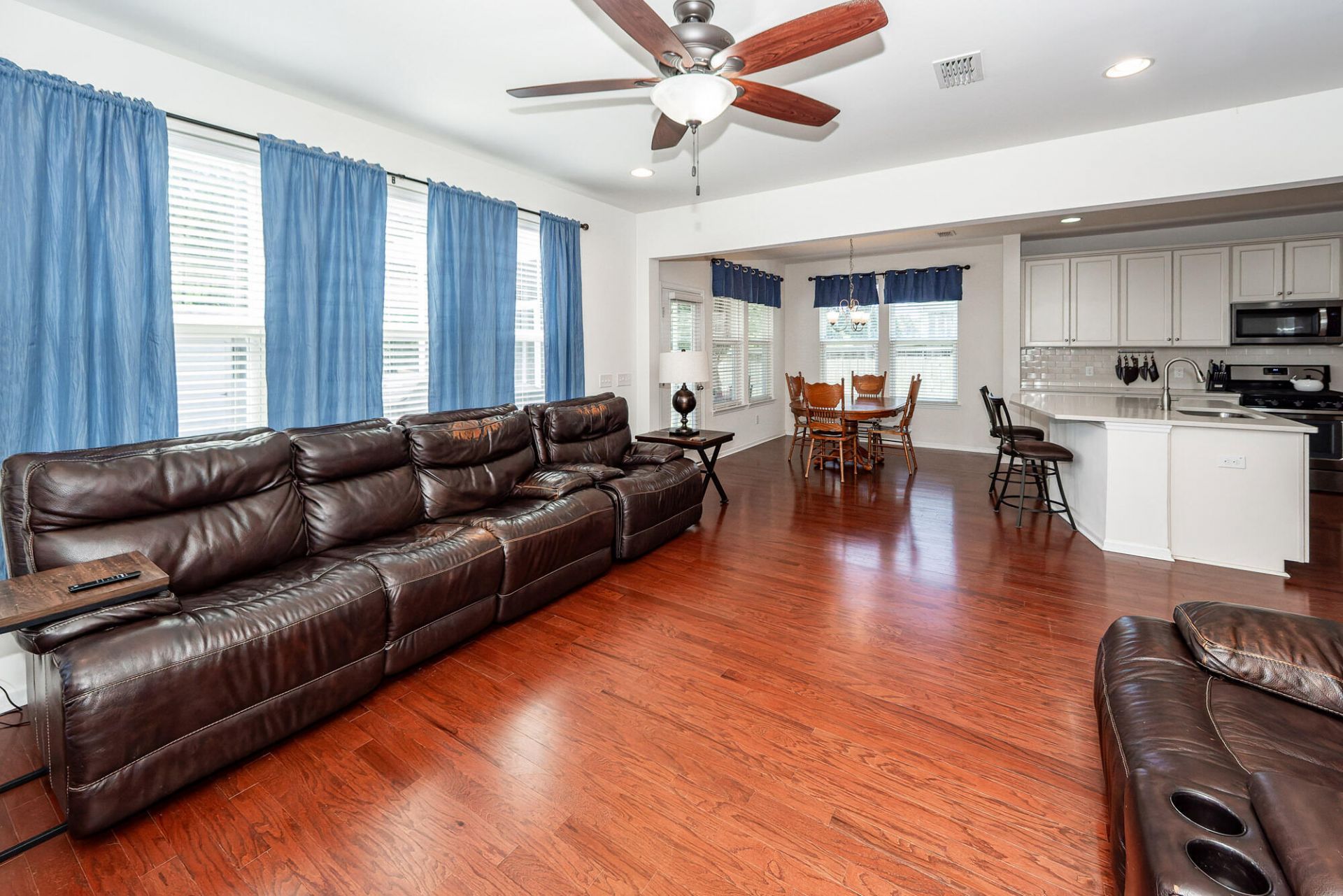 456 Northern Red Oak Drive Photo 7