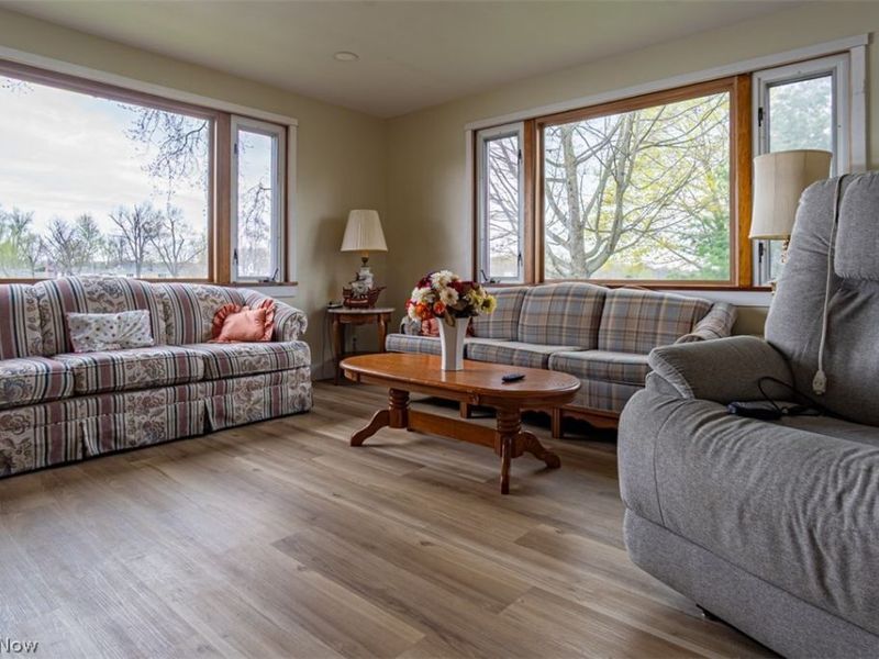 27268 Lakeside Drive, Beloit, OH 44609 Photo 12