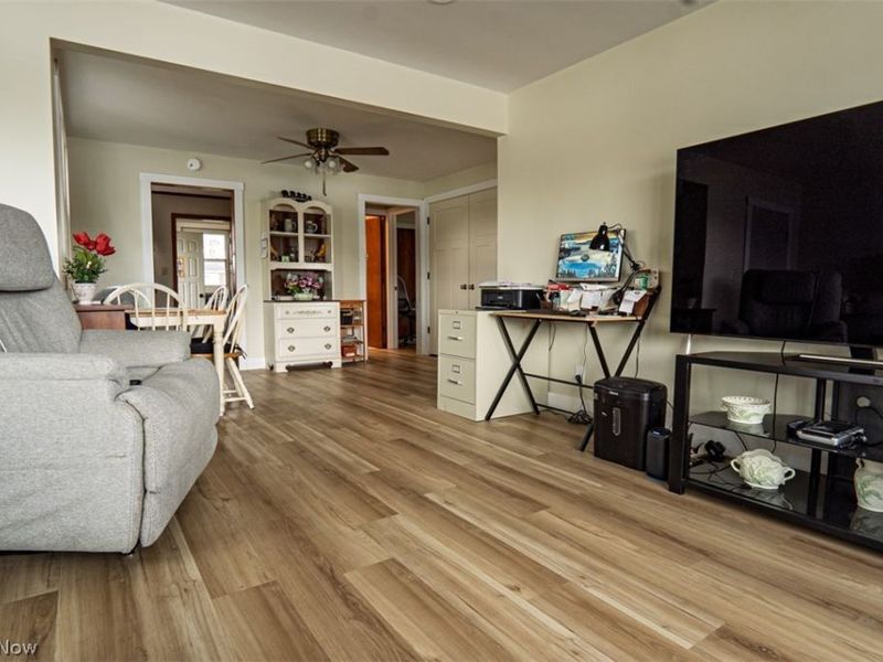 27268 Lakeside Drive, Beloit, OH 44609 Photo 14