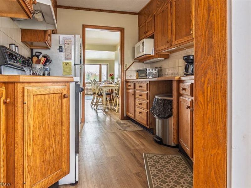 27268 Lakeside Drive, Beloit, OH 44609 Photo 18