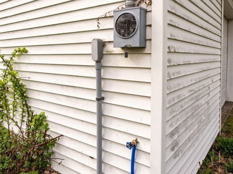 27268 Lakeside Drive, Beloit, OH 44609 Photo 40