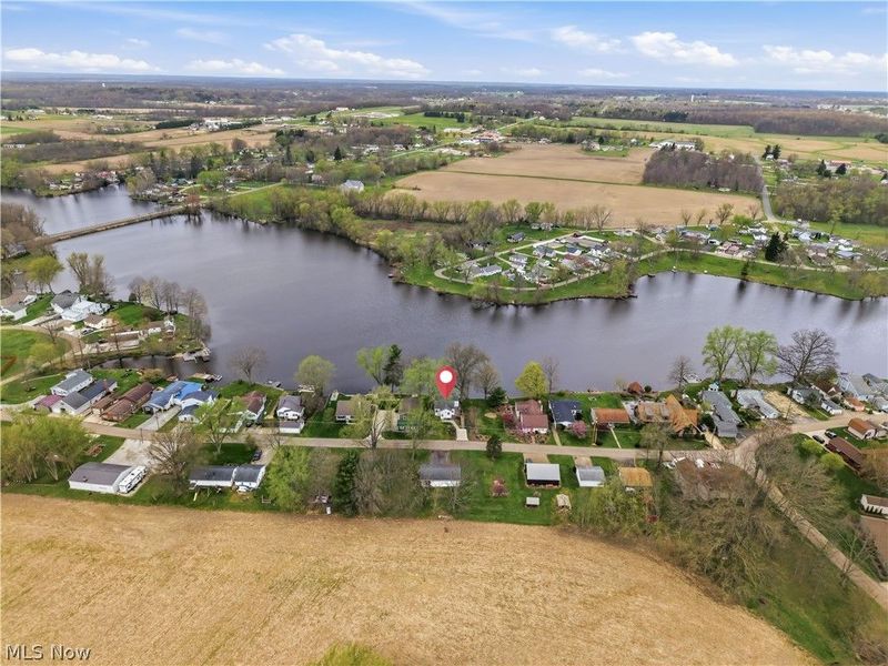 27268 Lakeside Drive, Beloit, OH 44609 Photo 6