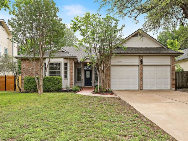 12409 HUNTERS CHASE DR, Austin, TX 78729