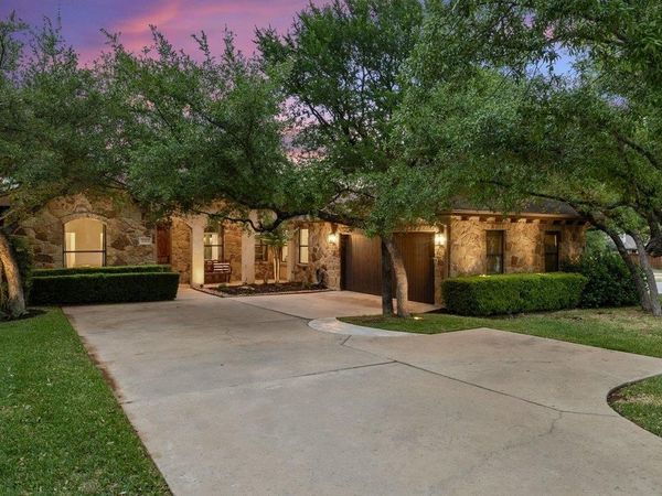 102 Blue Jay DR , Lakeway, TX 78734