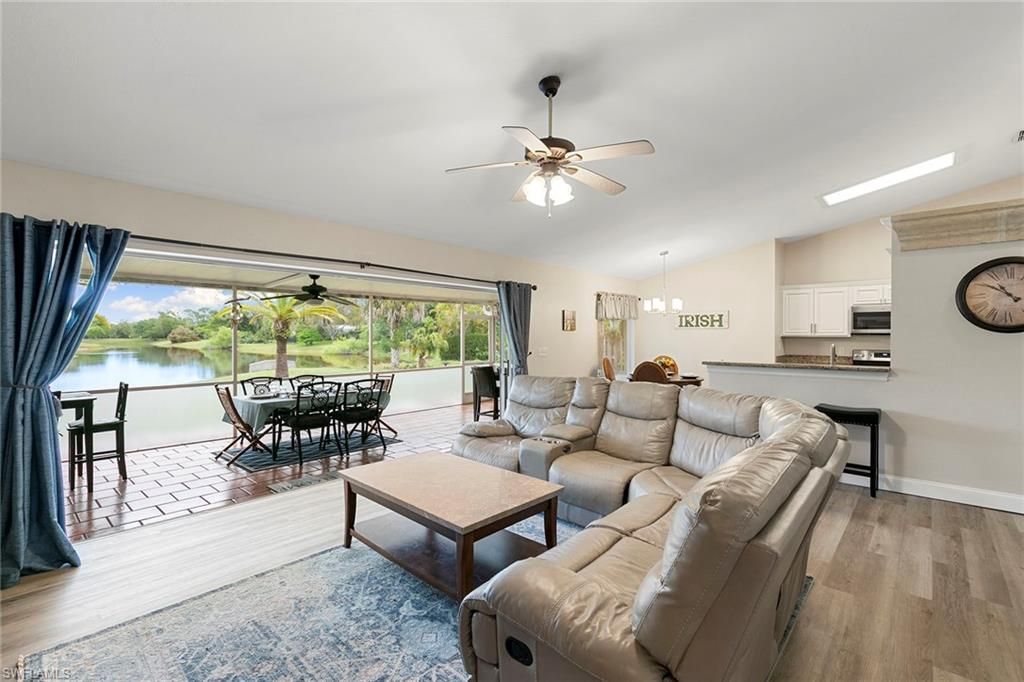 159 Plantation Cir, Naples, FL 34104 Photo