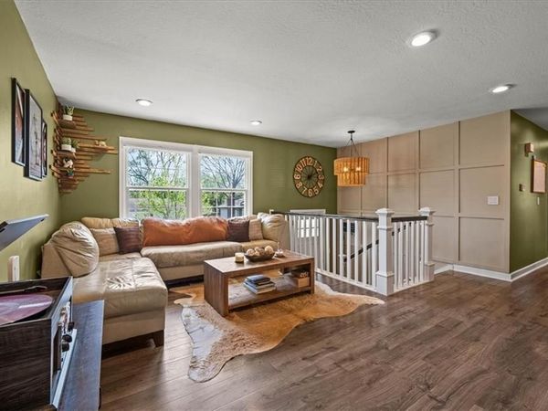 109 SE Moore Court, Blue Springs, MO 64014