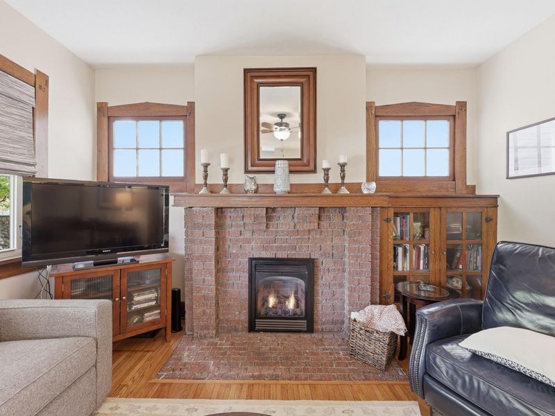 213 E Blake Avenue, Columbus, OH 43202 Photo 10