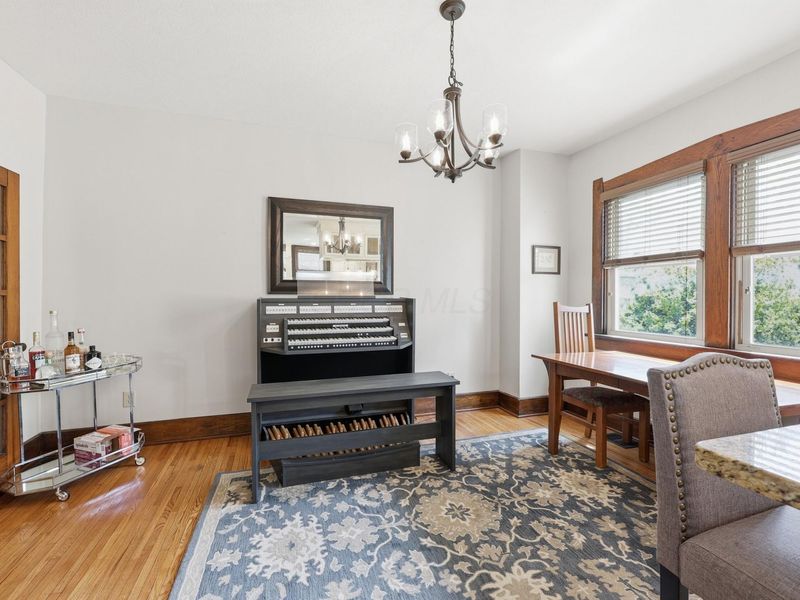 213 E Blake Avenue, Columbus, OH 43202 Photo 13