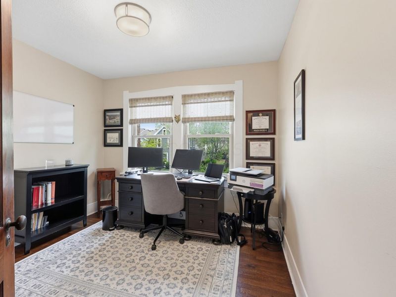 213 E Blake Avenue, Columbus, OH 43202 Photo 22