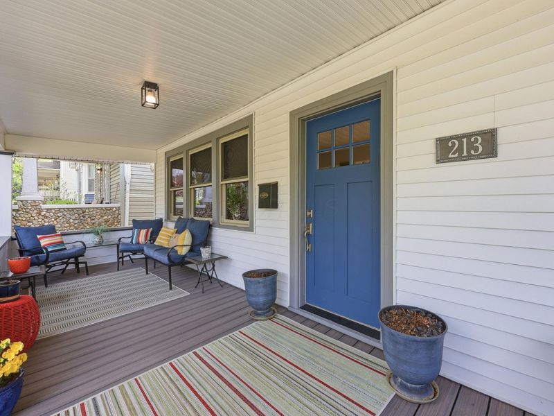 213 E Blake Avenue, Columbus, OH 43202 Photo 4