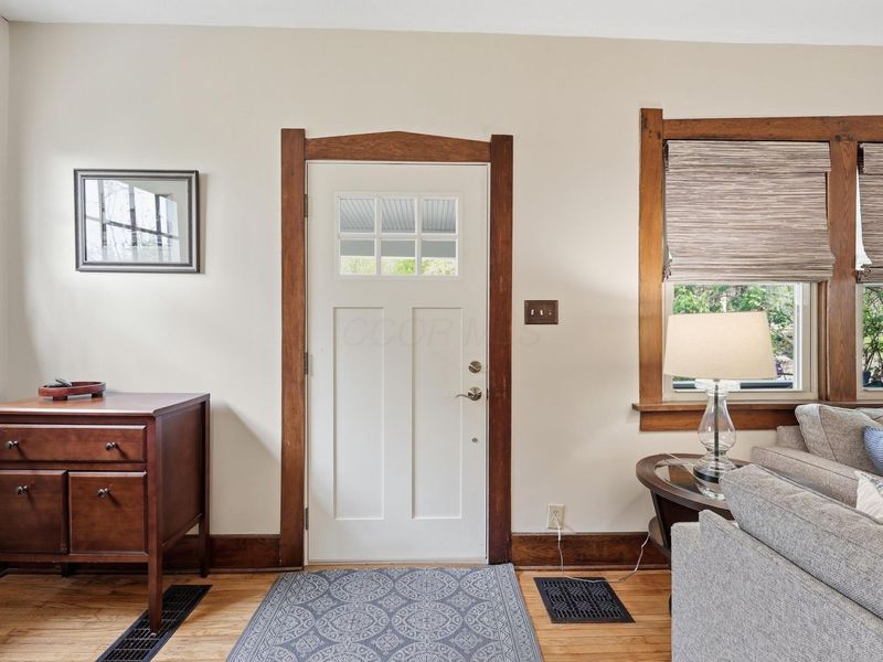 213 E Blake Avenue, Columbus, OH 43202 Photo 7