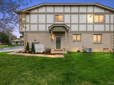 41999 King Edward Court , Clinton Twp, MI 48038
