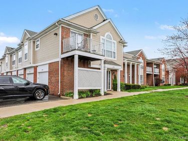 16413 Dominion Drive, Macomb Twp, MI 48044