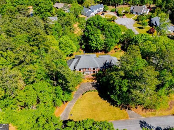 203 S Ole Hickory Trail, Carrollton, GA 30117